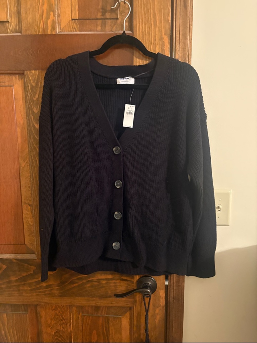 Old navy Women’s Black Button-Front V-Neck Sweater Cardigan